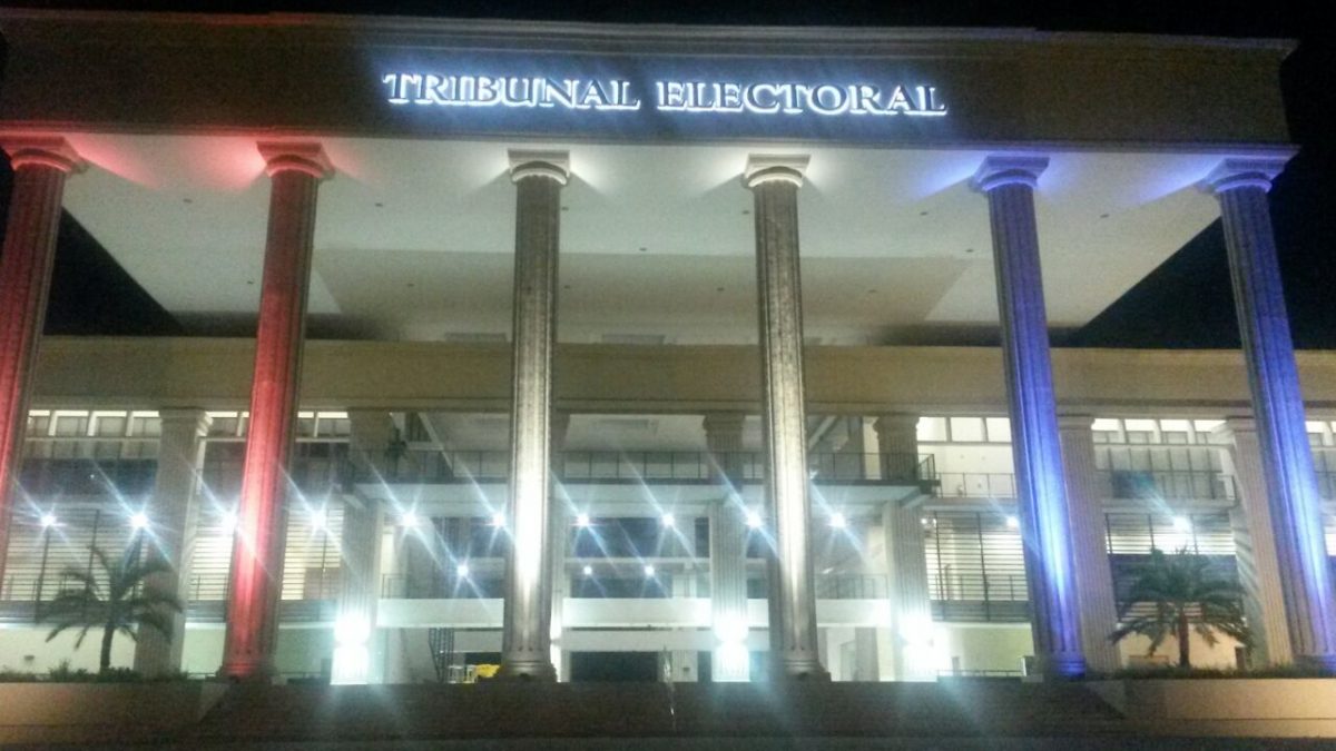 Iluminación Exterior del Tribunal Electoral